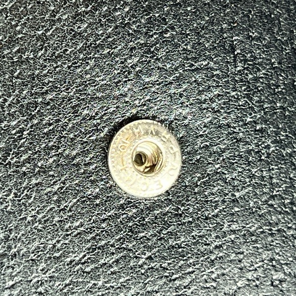 W010. ‼️💗RARE💗‼️ Mini Gucci Black Leather 6 key Ring Wallet/Card Holder EUC - Picture 6 of 10